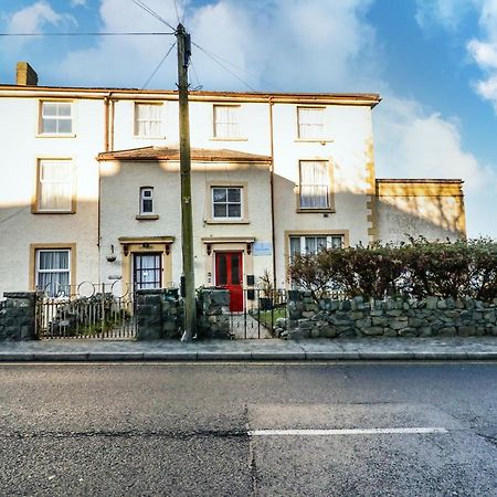 Llys Madoc, Basement Apartment Penmaen-mawr Εξωτερικό φωτογραφία