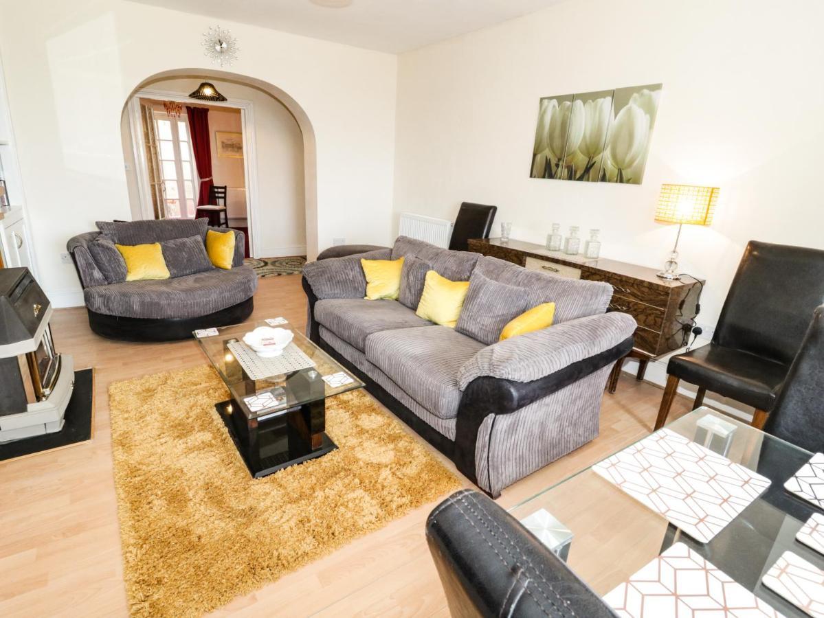 Llys Madoc, Basement Apartment Penmaen-mawr Εξωτερικό φωτογραφία
