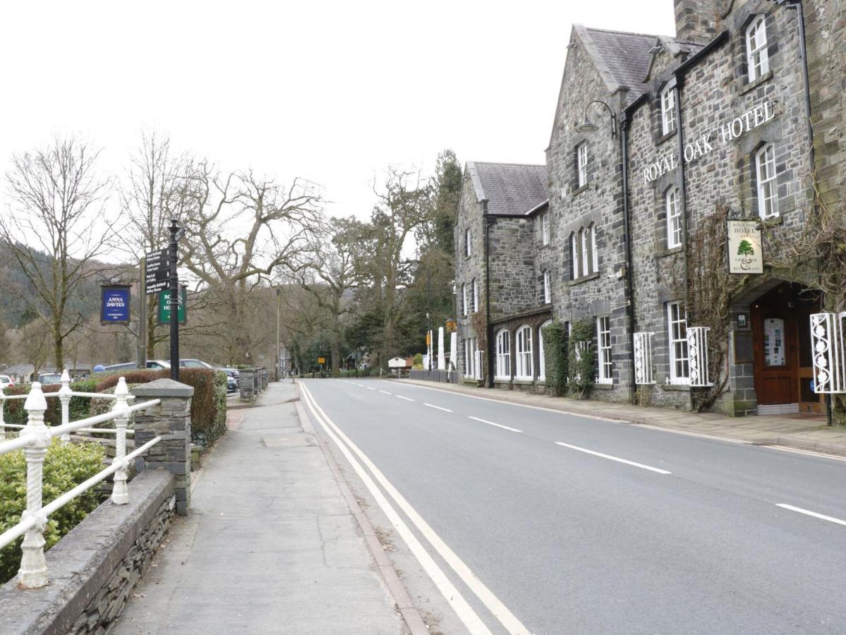 Llys Madoc, Basement Apartment Penmaen-mawr Εξωτερικό φωτογραφία